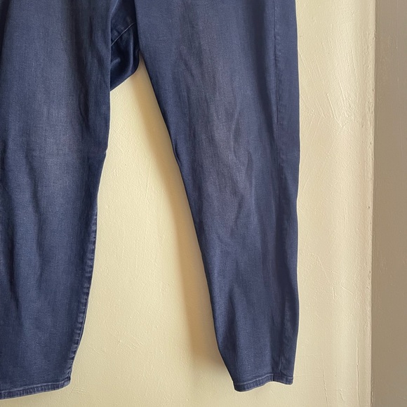 GAP Denim - High Rise Universal Legging Jeans - Picture 2 of 8